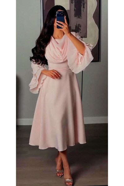 Ta Prince The delicate chiffon and enchanting details. A serene pink dress th...