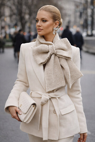 Gri boncuk El Örgüsü Krem Renk Fiyonk Detaylı Boyunluk