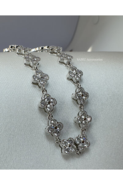 Samu Accessories قلادة من الفولاذ على شكل ورقة البرسيم رباعية الأوراق مرصعة ب...