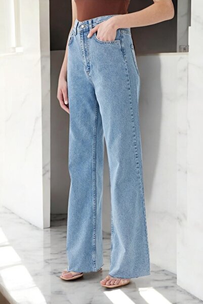 Livik Hafsa Women's Blue Washed Comfortable Cut Wide Leg Jeans