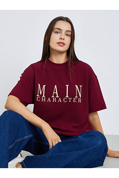 Styli Women Burgundy Slogan Oversized T-Shirt