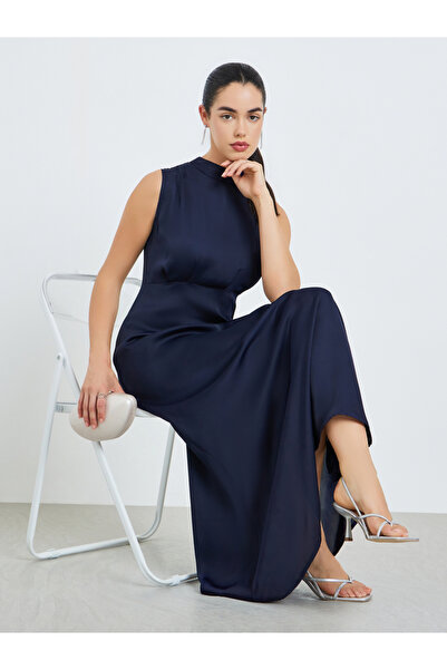 Styli Women Navy Blue Sleeveless A-Line Maxi Dress