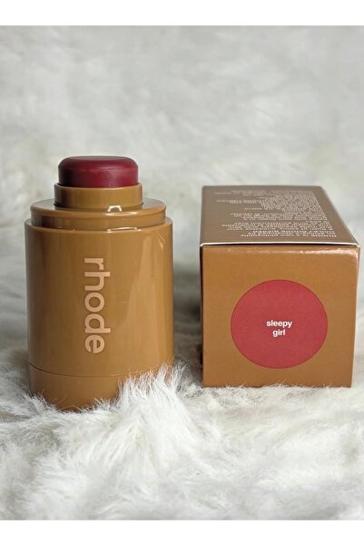 Benann sleppy girl blush