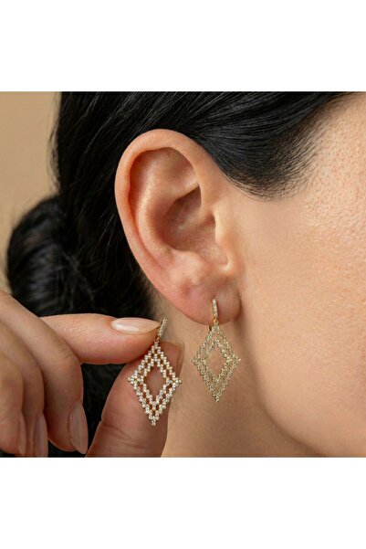 AccessoriesCınCık أقراط نسائية من الفولاذ بلون ذهبي مع تفاصيل حجرية
