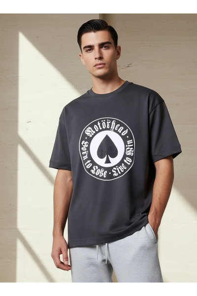 SP Characters Men Relaxed Fit Crew Neck Short Sleeves Motorhead Print T-shirt