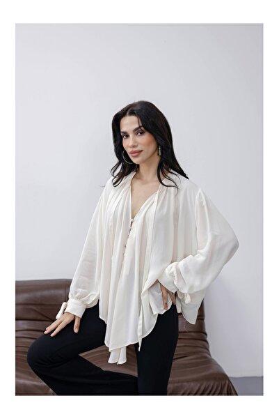 Elif Özbey Butik Ekru Yakası Fularlı Salaş Gömlek