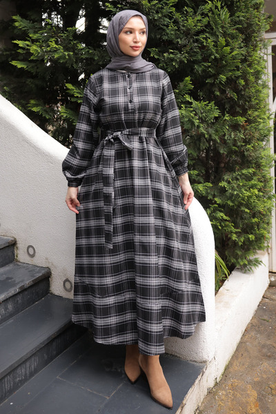 İmajButik Μακρύ καρό φόρεμα με ζώνη ανθρακί και κουμπιά μπροστά