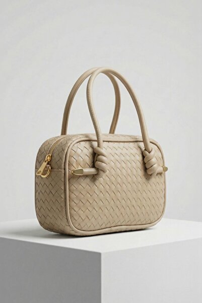 Rays 9228 حقيبة كتف مضفرة من فرو المنك