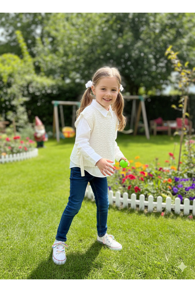 JABBER Stylish and Sporty Useful Blouse (3-4 Years/9-10 Years)