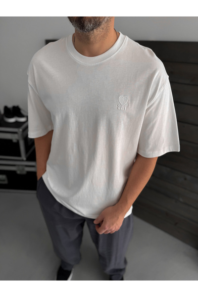 BYBASICMAN Tricou supradimensionat cu broderie inimă albă TW-1023