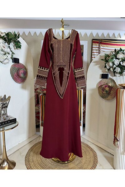 Seela A traditional-style jalabiya with a captivating look, designed for nati...