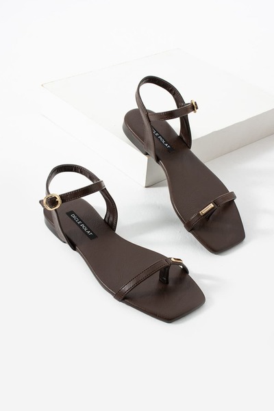 diclepolat Women's Brown Leather Ankle Strap Stylish Flat Sandals Velmor