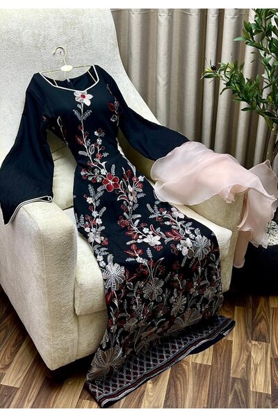 ainaqat aljawhara Reem Jalabiya