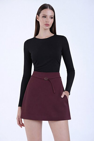 VAGGON Mini Skirt with Self-Thin Belt Detail
