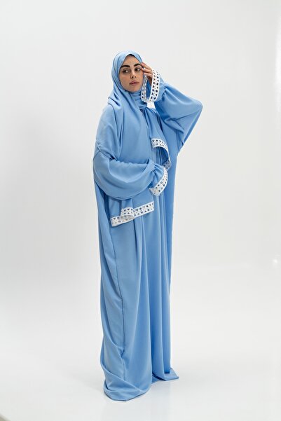 lune Prayer Abaya