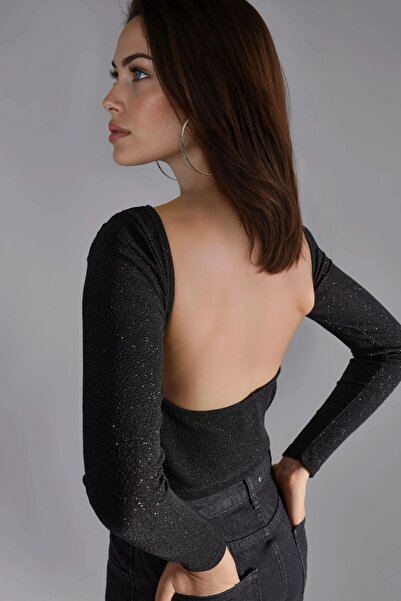 Hiccup Busem Shiny Boat Neck Short Blouse