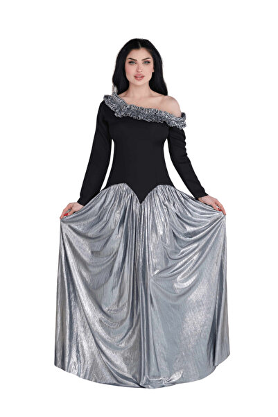 Nice Model Elegant Off-Shoulder Evening Dress with Metallic Silver Skirt and ...