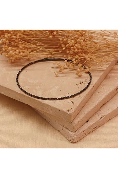 TAHAN MÜCEVHERAT 2 Mm Siyah Dorica Minimal Kelepçe