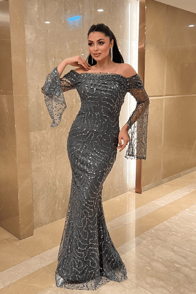 giyimmasalı Rochie de seară din țesătură cu mărgele, cu decolteu bărcuță - AN...