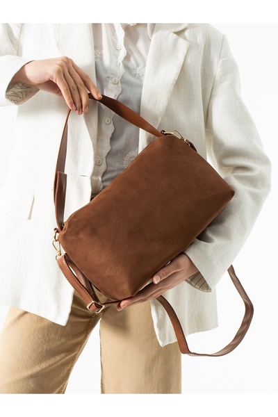 ALEMDAR AYAKKABI حقيبة نسائية من سترادا مصنوعة من الجلد السويدي باللون البني