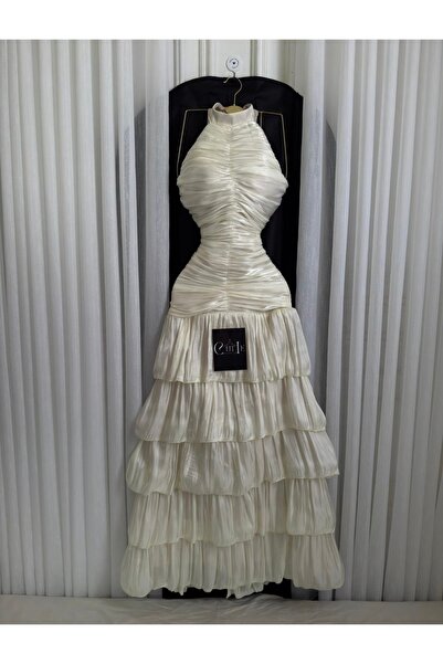 Cutie A soft and elegant evening dress