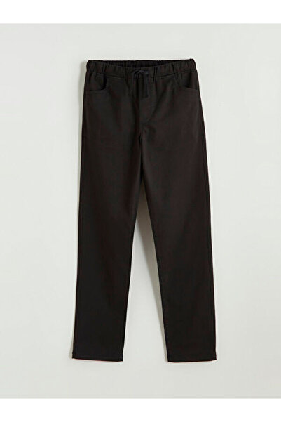 LC Waikiki بنطلونات مودرن بارتس فيت فوت بوينت للأولاد من متجر UZG