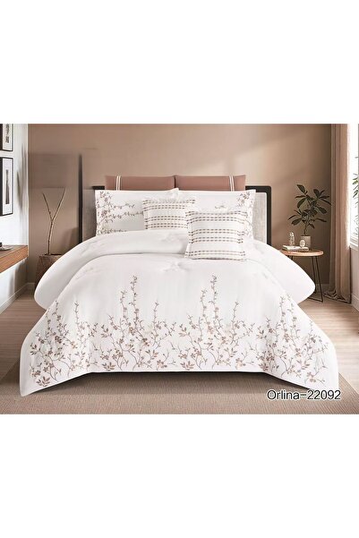 xi Duo Duo A summer double bedsheet set with a royal embroidered design, offe...