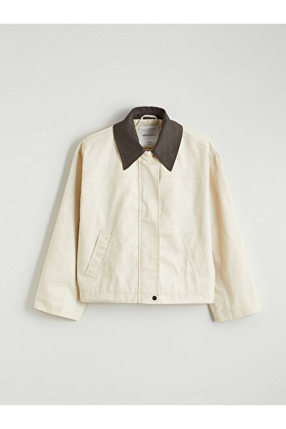 LC Waikiki Bej Gömlek Yaka Oversize Kadın Ceket