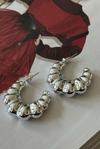 Trendy Butik أقراط ملتوية من الفولاذ (لون فضي)