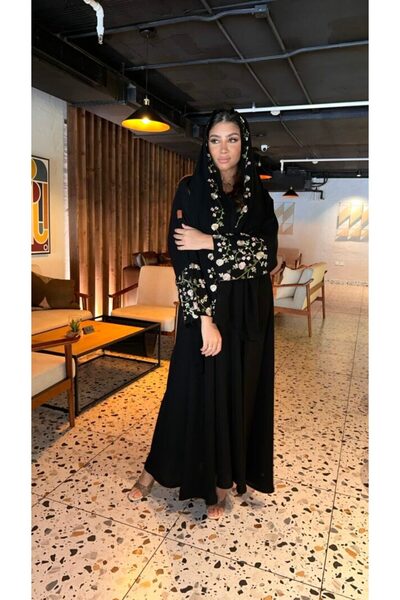 Warazan عباية كلوش بتطريز مورد أنيق