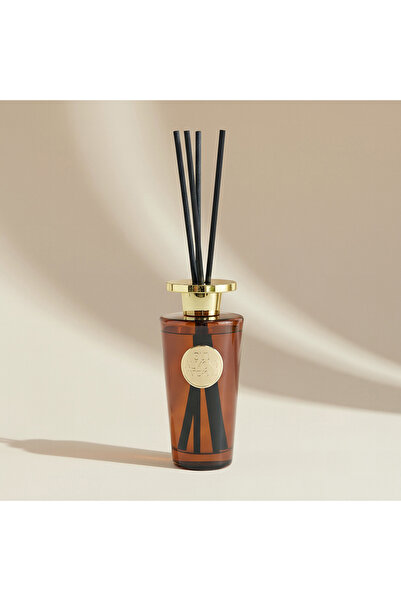 Generic ايفود بريميوم كوليكشن اللوز الباتشولي ريد الناشر - 450 مل