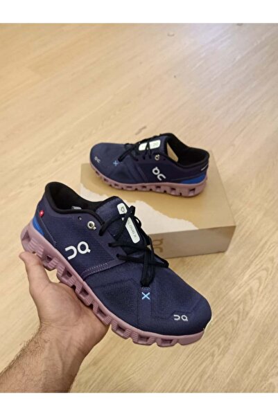 Generic Men's navy blue athletic sneakers