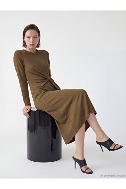 LC Waikiki Rmz Gi̇yi̇m Farkiyla Zero Roba Collar Tie Detail Dress