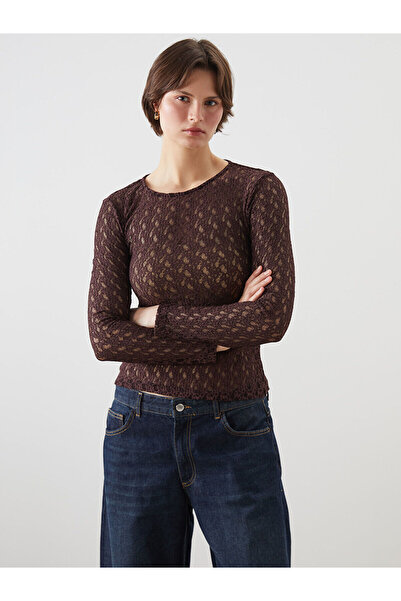 LC Waikiki Δαντελένια μπλούζα με λαιμόκοψη