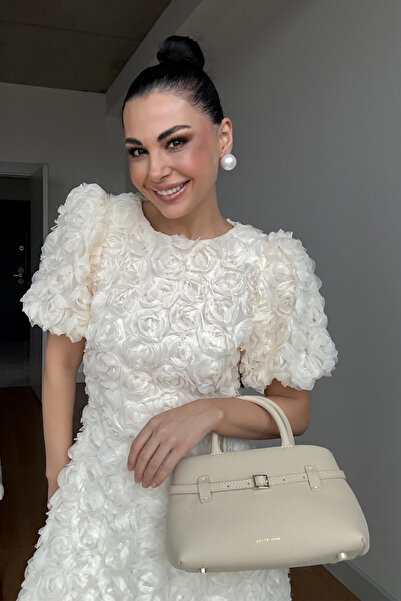 Seda Yalçın Atelier Gül Detaylı Krem Rosella Özel Tasarım Elbise