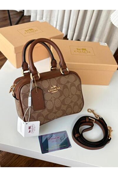 Generic High-quality shoulder bag with accessories