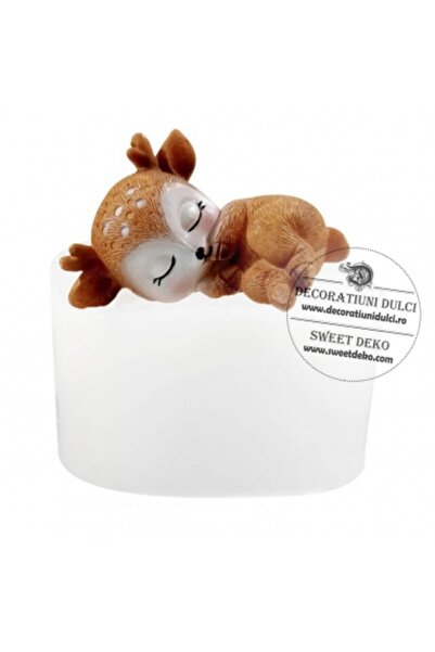 Decoratiuni Dulci Mulaj ren mic, care doarme pe o parte