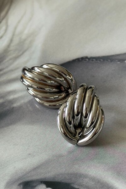 Trendy Butik Silver Colored Twisted Earrings