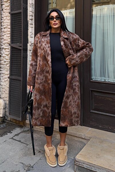 Lijuri Patterned and Double Buttoned Feathered Cashmere Coat 7133