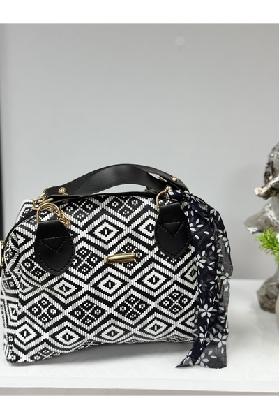 VLDORO D’oro Ethnic Muse | Zincir Detaylı Geometrik El Çantası