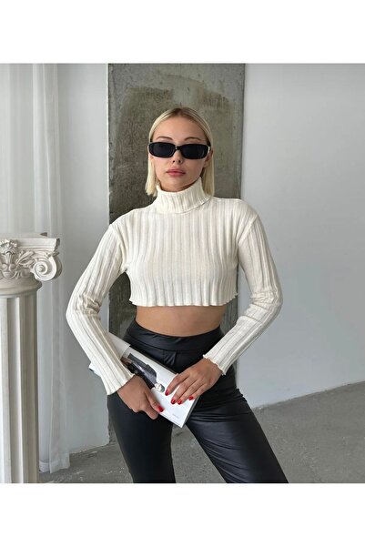 Vinales Women's Ribbed High Neck Long Sleeve Crop Sweater