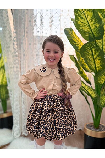 YİGİT BUTİK Girl's Set with Leopard Skirt and Heart Pattern Shirt