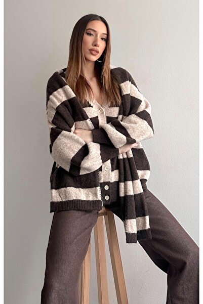 fujya Soft Textured Oversize Cardigan Scarf Combination Knitwear Set