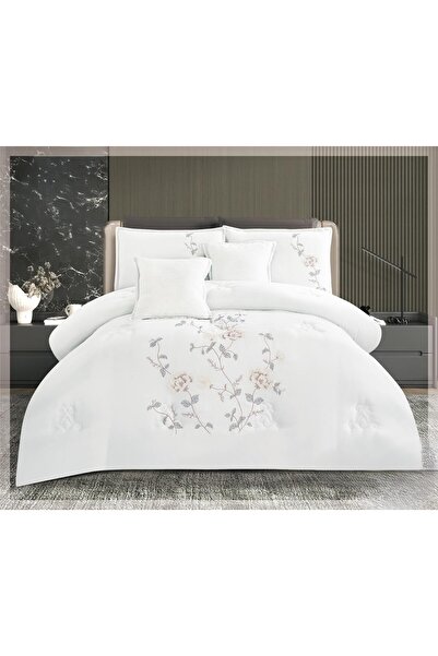 Moon A double bed comforter set with an embroidered design to give you elegan...