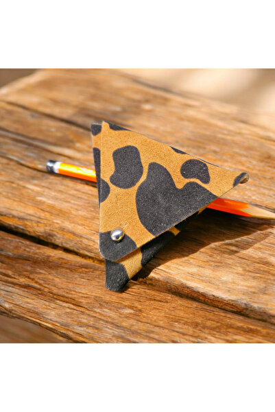 valentina victoria Genuine Leather Triangle-Shaped Coin Holder, Wired Headpho...