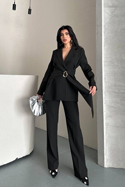 AKD Atelier Women's Two-Piece Set: Stylish Gold Buckle Belted Blazer Jacket a...