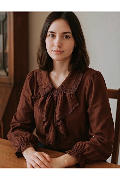 Sosyete Kaplumbağa Design Lace Guipure Detailed Vintage V-Neck, Flounced Blouse