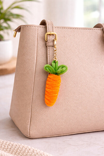 Minii Tuhafiye Şönil El Yapımı Havuç Anahtarlık & Çanta Süsü