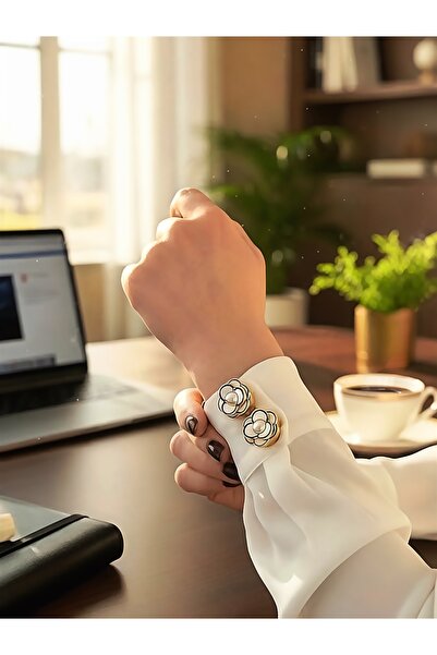 QA Quella Accessories İNCİ SİYAH BEYAZ ÇİÇEK TASARIM GOLD DÜĞME AKSESUAR BROŞ...