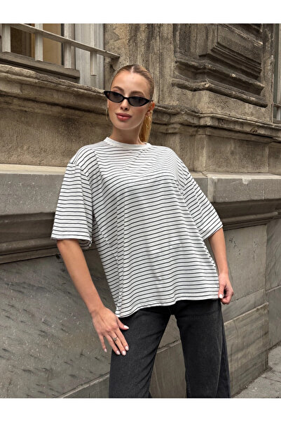 Cool & Sexy Women's Oversize Striped T-Shirt White